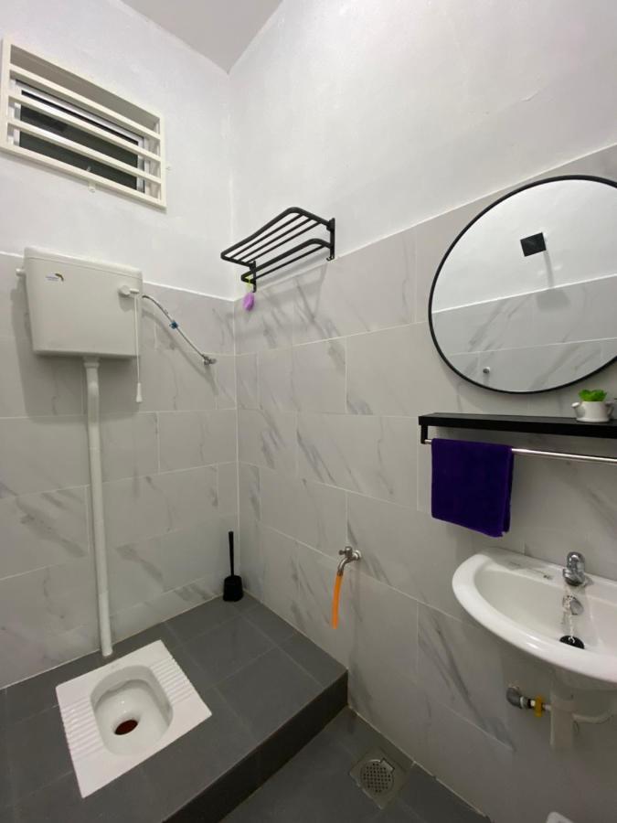 De Jara Guesthouse Dungun For Malay Buitenkant foto