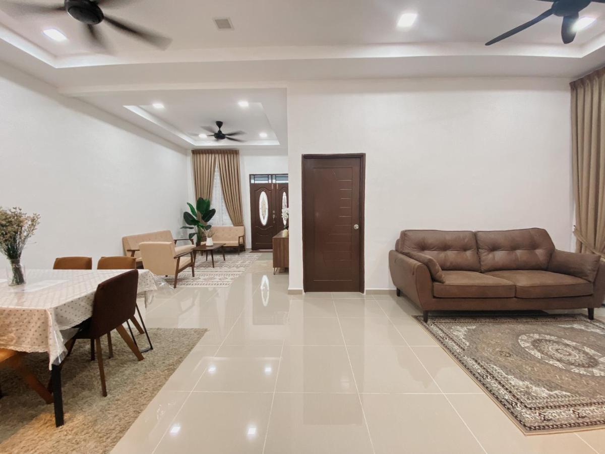 De Jara Guesthouse Dungun For Malay Buitenkant foto