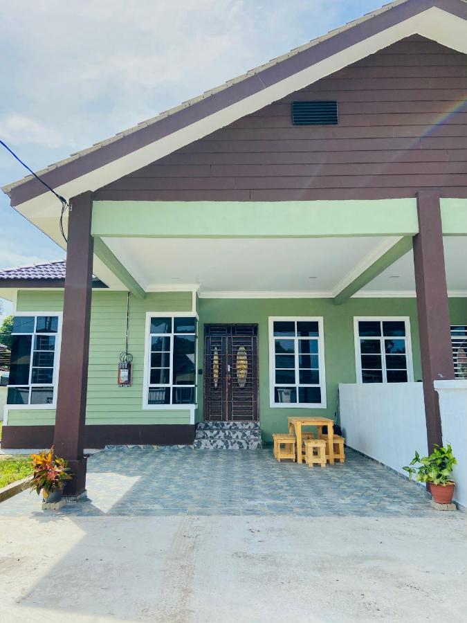 De Jara Guesthouse Dungun For Malay Buitenkant foto